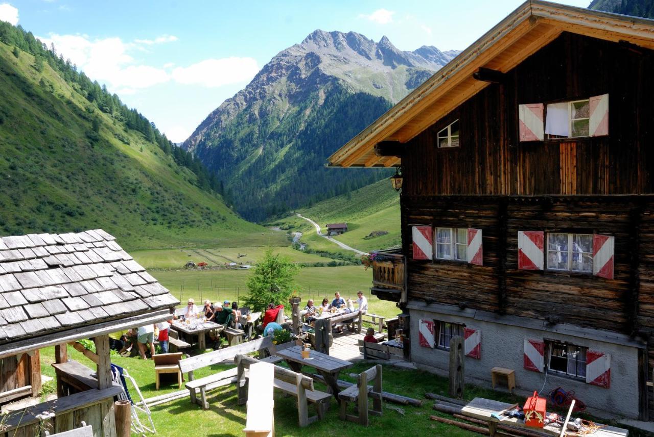 Berghuette Volkzeinerhuette Guest House Ausservillgraten Exterior photo