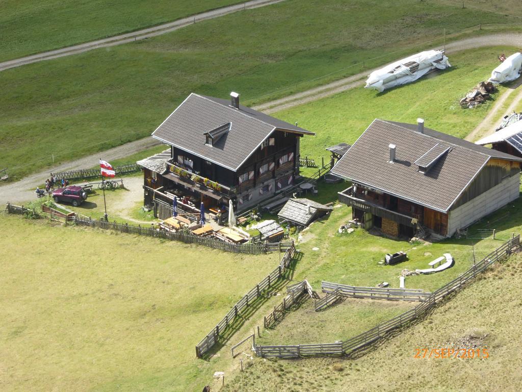Berghuette Volkzeinerhuette Guest House Ausservillgraten Exterior photo