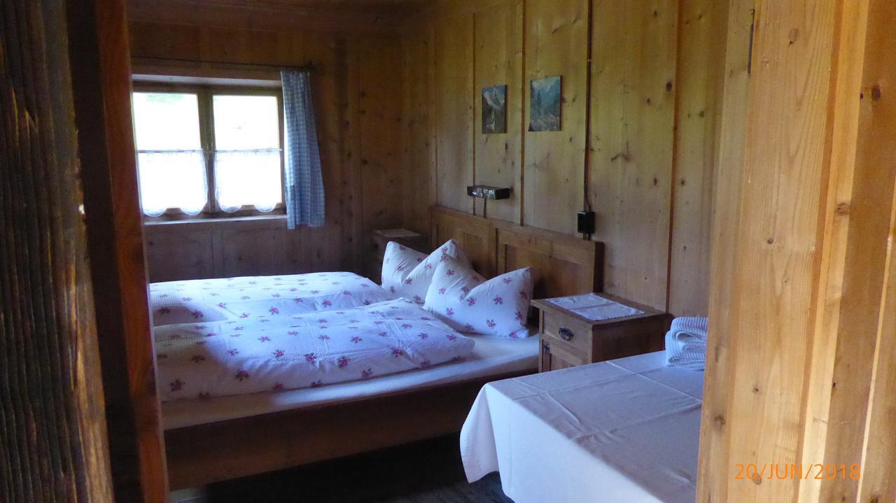 Berghuette Volkzeinerhuette Guest House Ausservillgraten Exterior photo